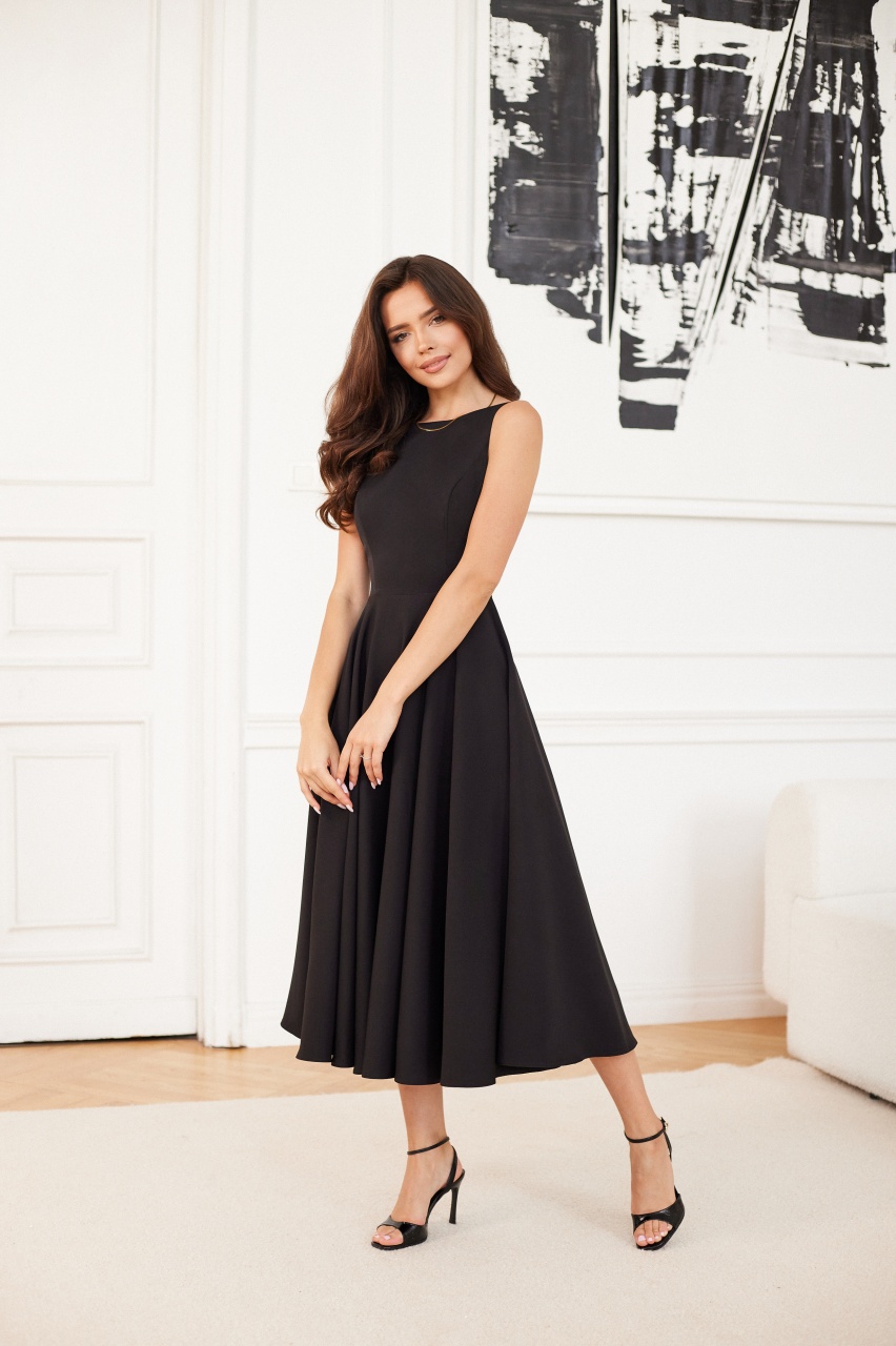 PROMISE - rozkloszowana sukienka midi z V na plecach - Cocktail Shock zdjęcie 3