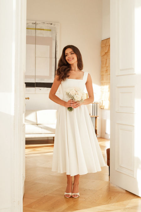 AURORA - klasyczna sukienka midi w kolorze ecru