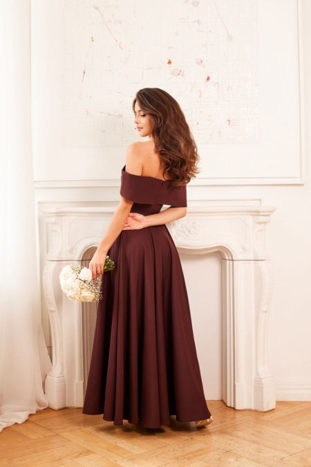 VERONICA - czekoladowa suknia balowa z opadającymi ramiączkami