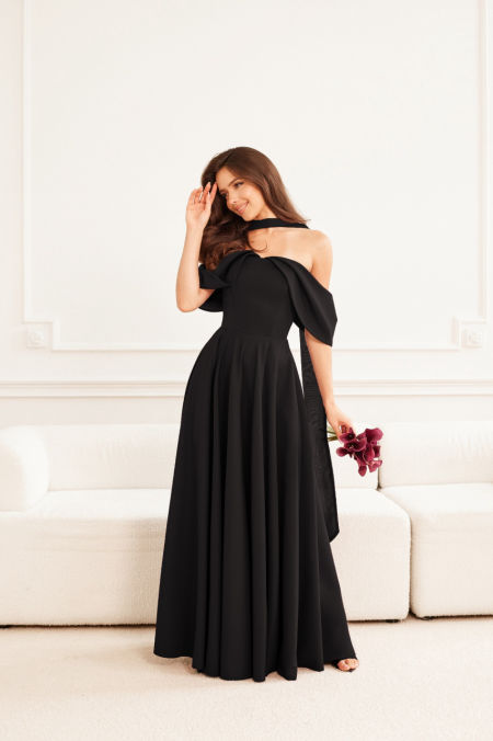 MARTHA maxi - efektowna sukienka  z szalem w kolorze czarnym