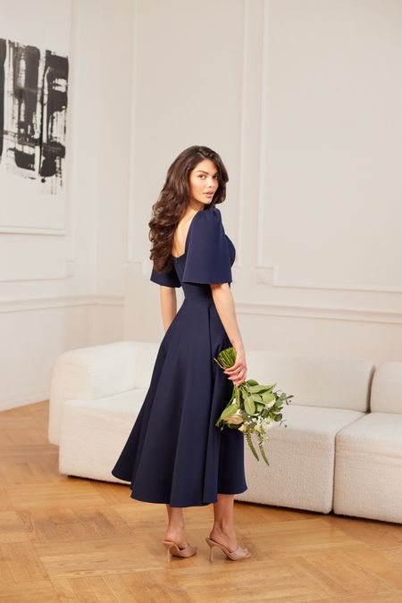 MADELINE - sukienka midi z delikatnym rękawkiem