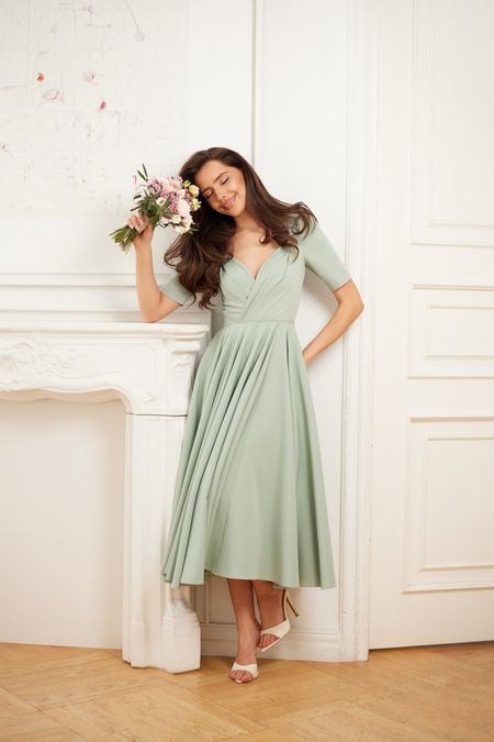 ALEKSANDRA - drapowana sukienka z delikatnym rękawkiem