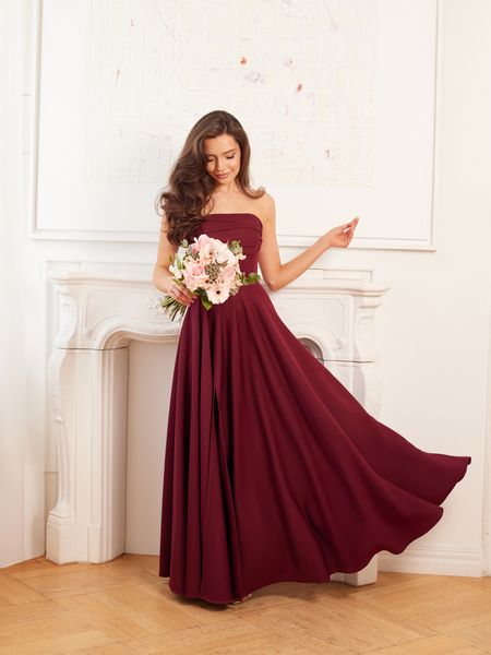 MIA - bordowa sukienka na wesele z gorsetem